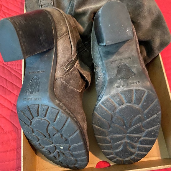 “Born” Suede Charcoal Gray, 3 inch Heel Boots. - Picture 5 of 5